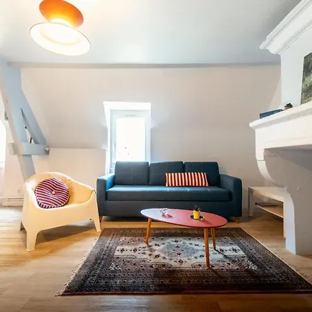 Le Bleu Et Rubis Apartment *
