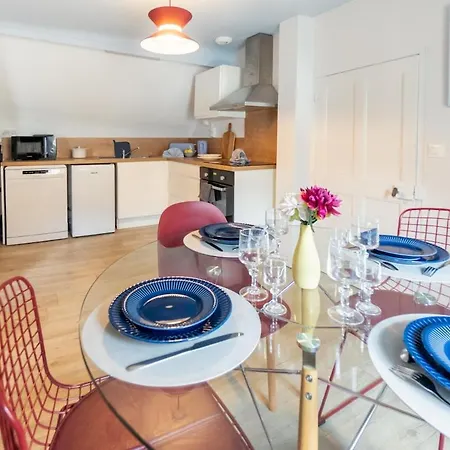 Apartment Le Bleu Et Rubis